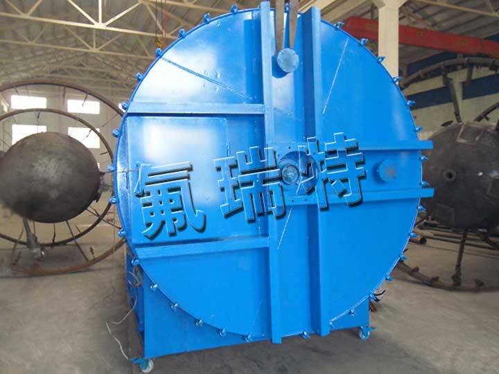 鋼襯塑儲(chǔ)罐、反應(yīng)釜